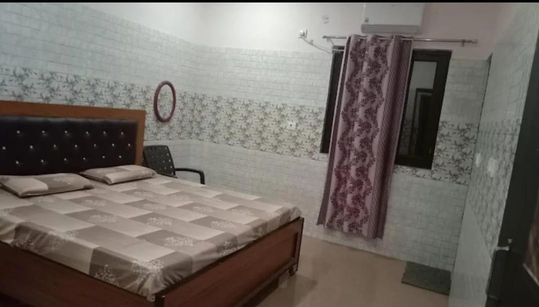 Shri Jagannath Dham Hotel Vrindāvan Exterior foto