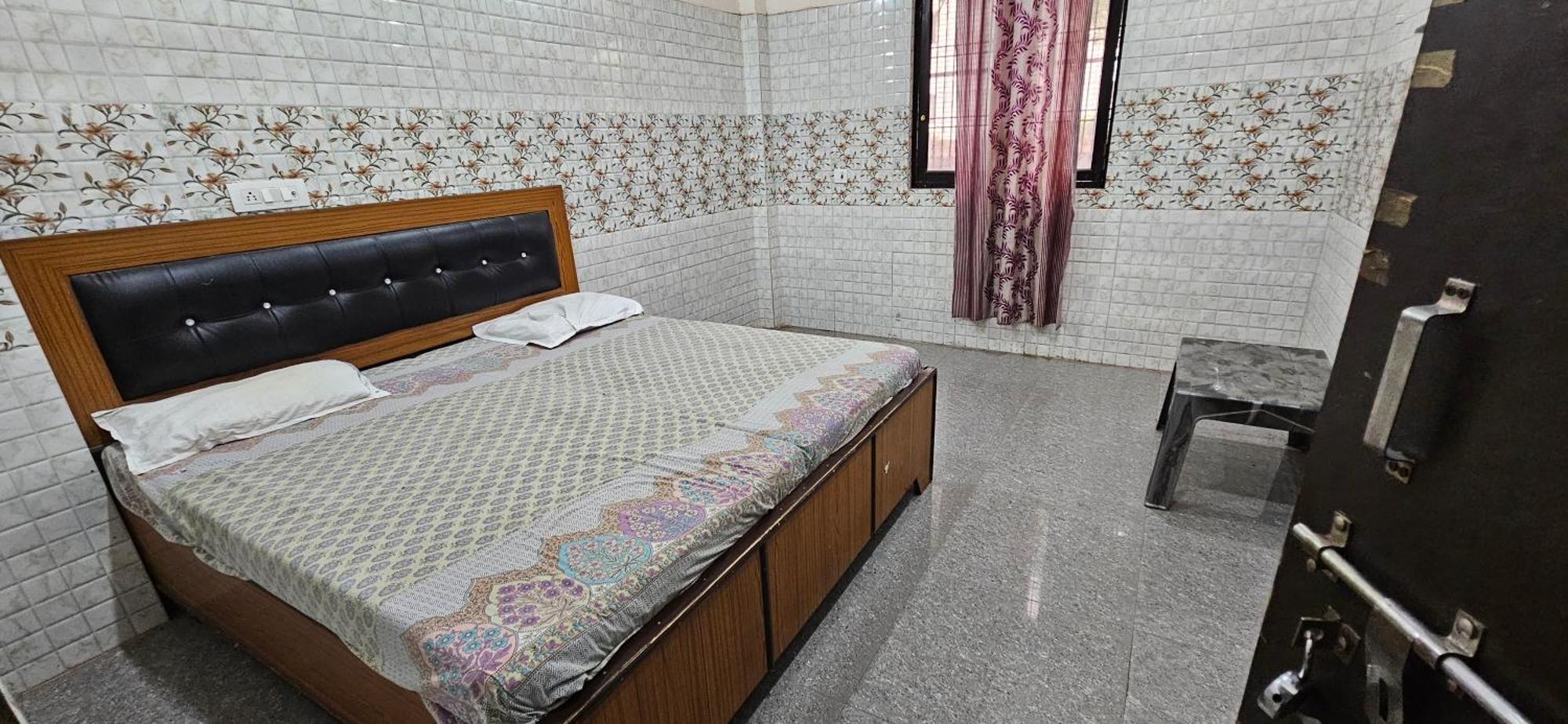 Shri Jagannath Dham Hotel Vrindāvan Exterior foto